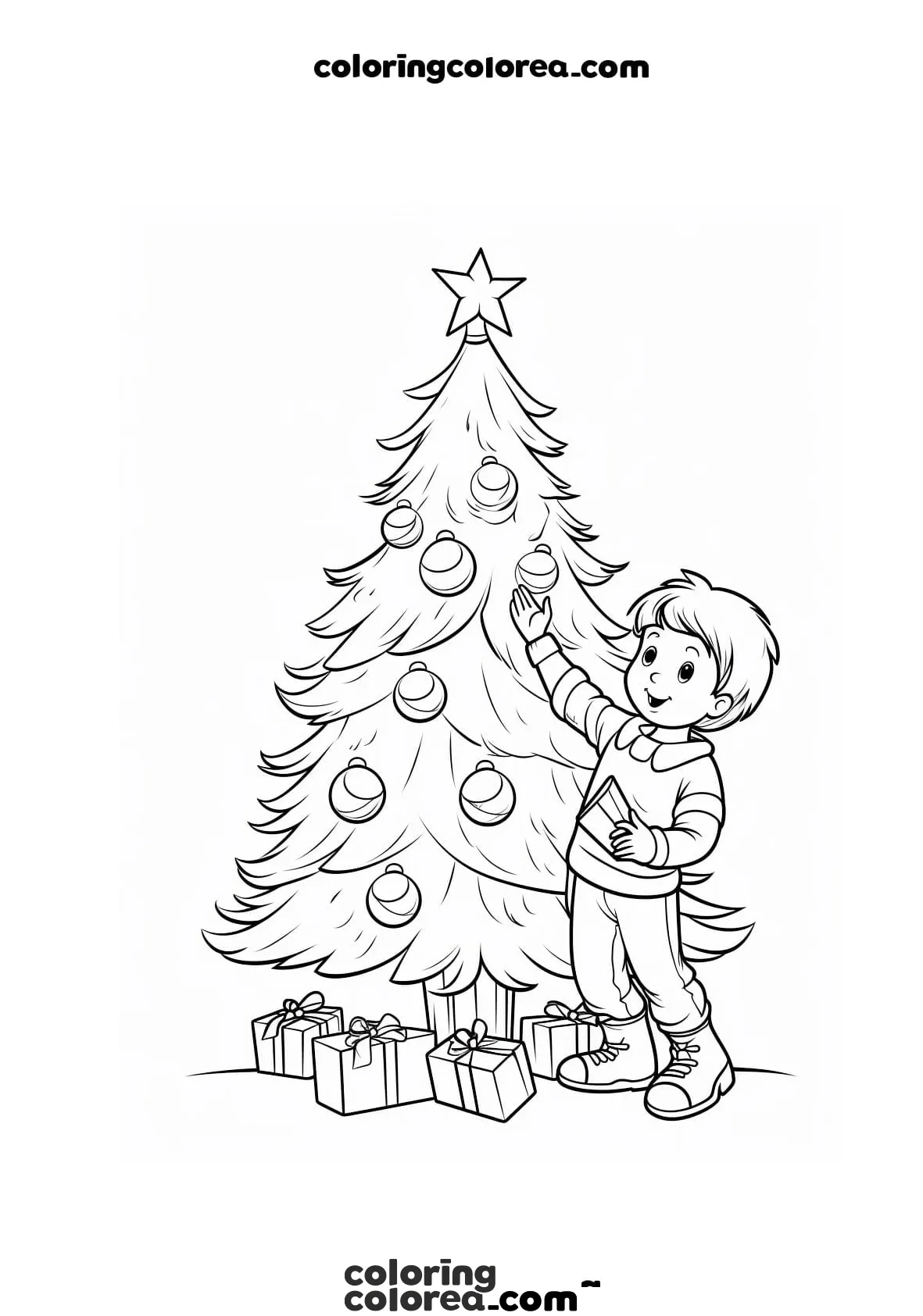 Niño colocando adornos en el árbol de Navidad con avrios regalos en la base